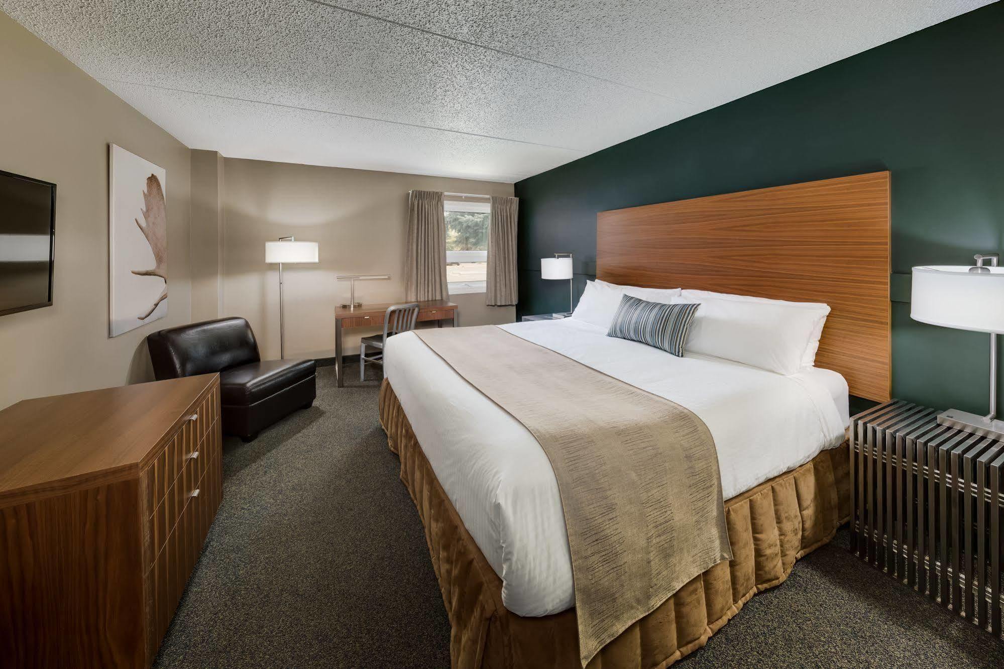 Heritage Inn Hotel & Convention Centre - Moose Jaw Exterior foto